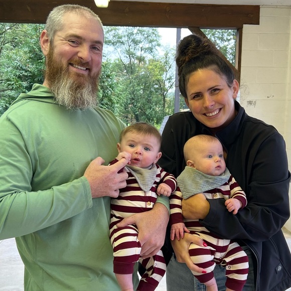 Meet your Posher, Ashley - Picture 2 of 3